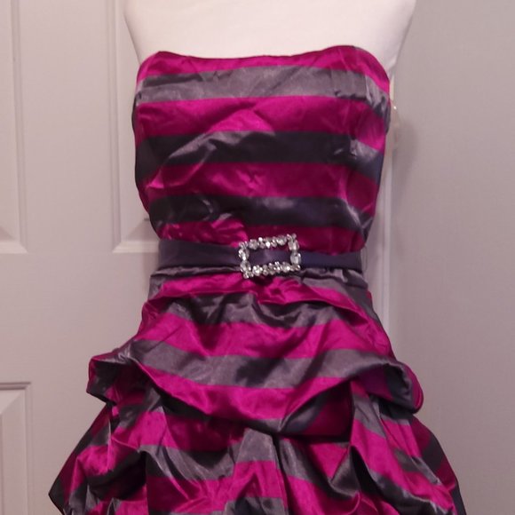 Trixxi Dress junior 11 - Picture 2 of 7